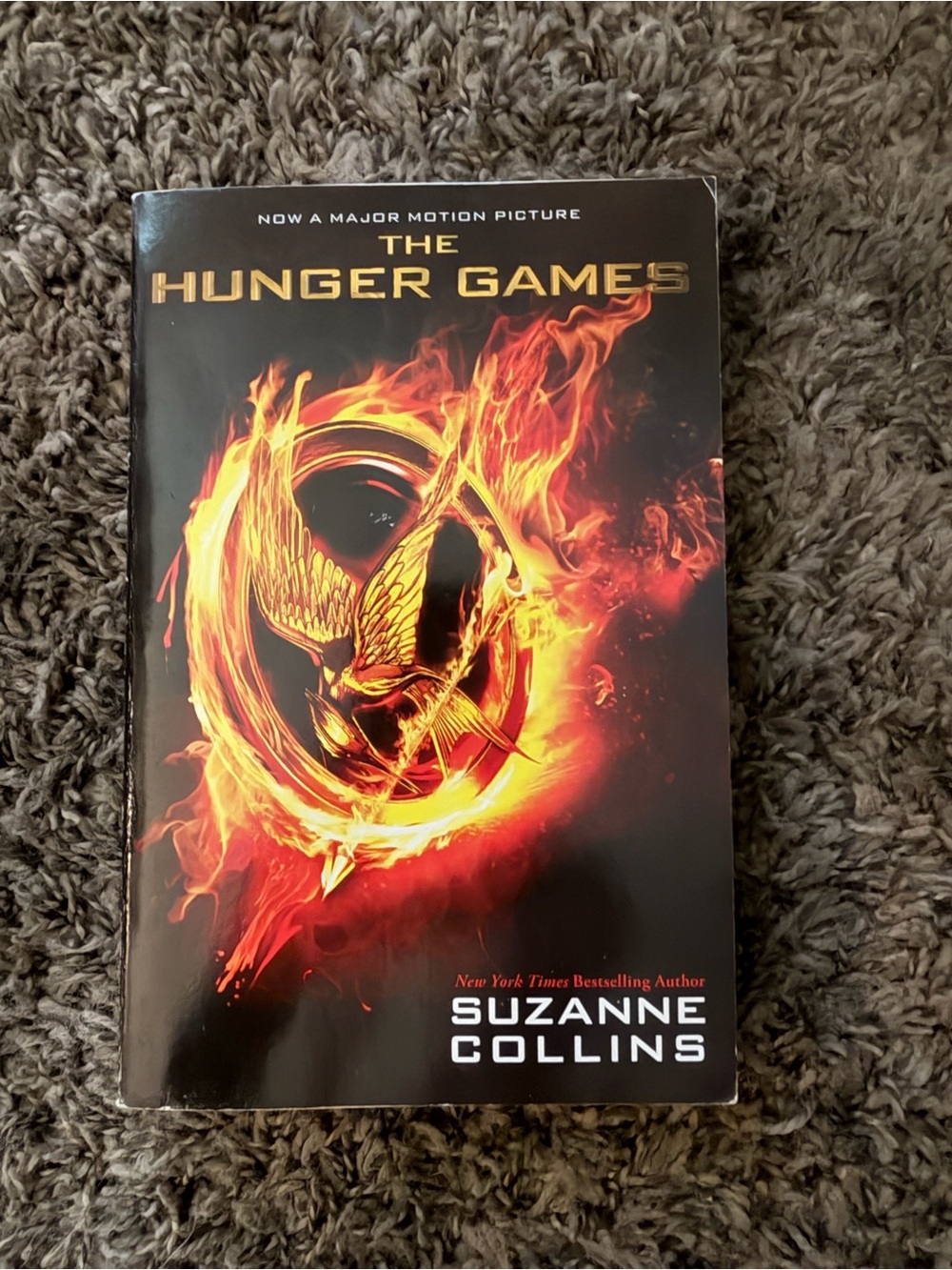 Scholastic The Hunger Games - Black, Red & Gold Cover